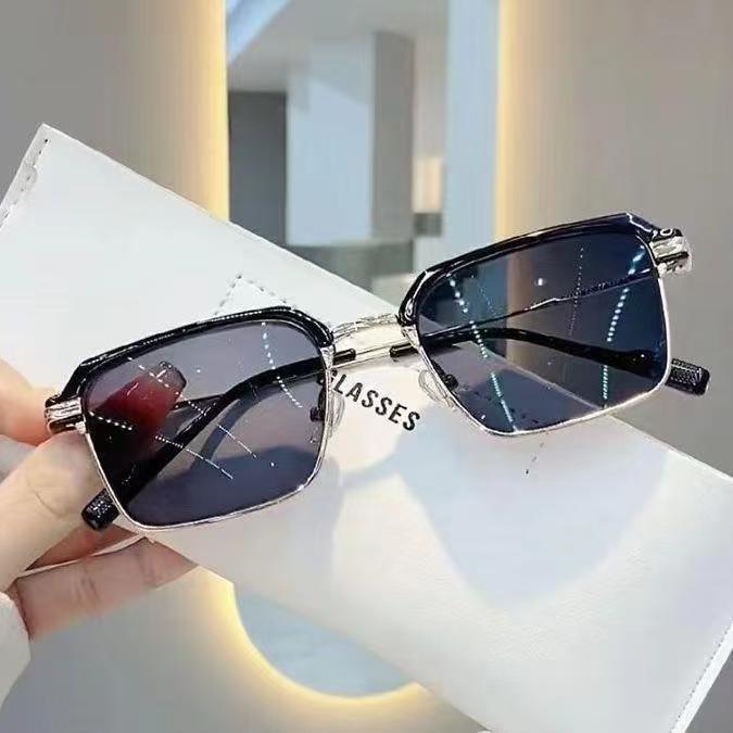 HD Anti-Blue Light Reading Glasses — Stylish Browline Frame, Metal Photochromic Non-Prescription Eyewear